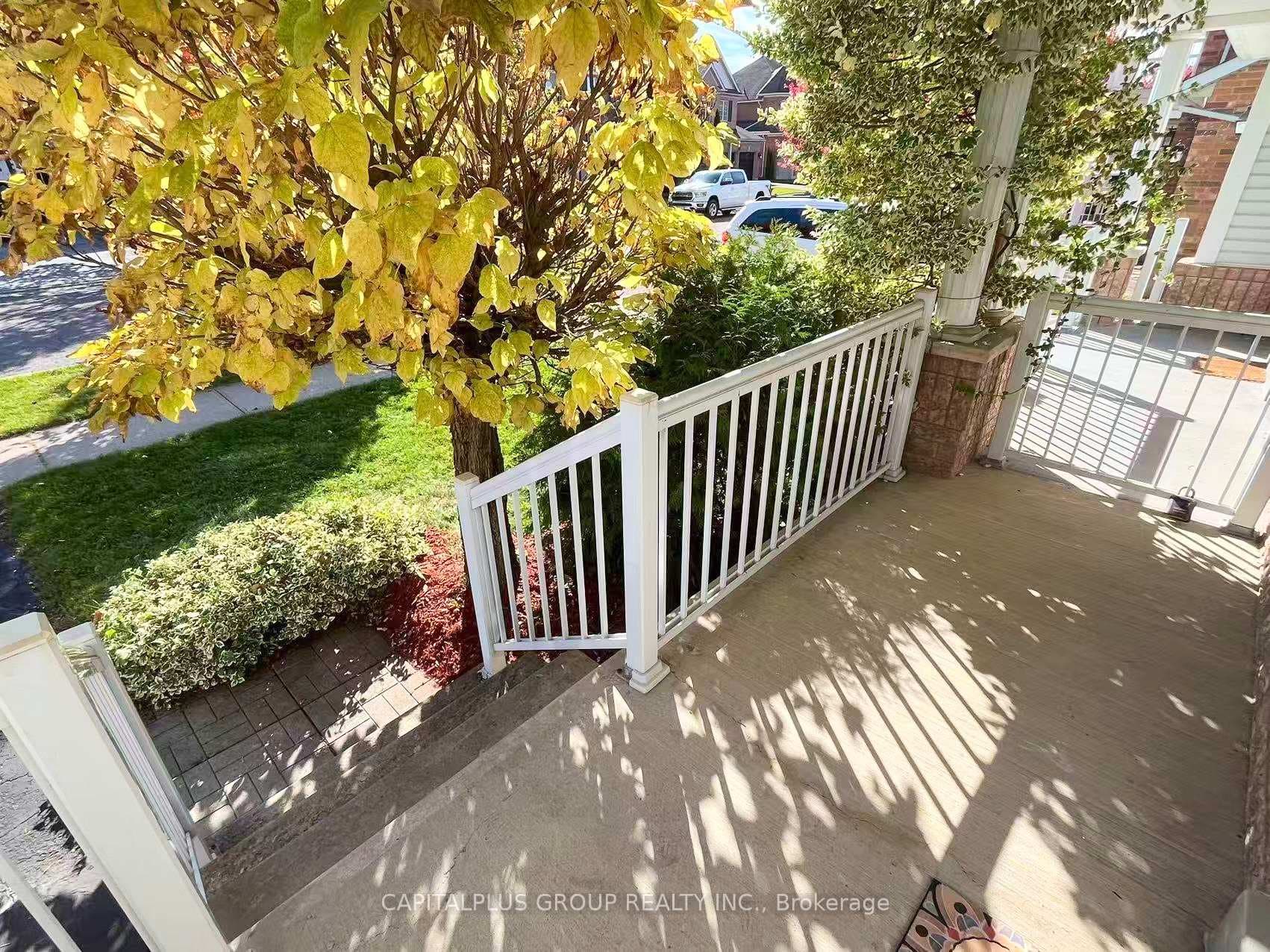 403 Wright Crescent photo 4