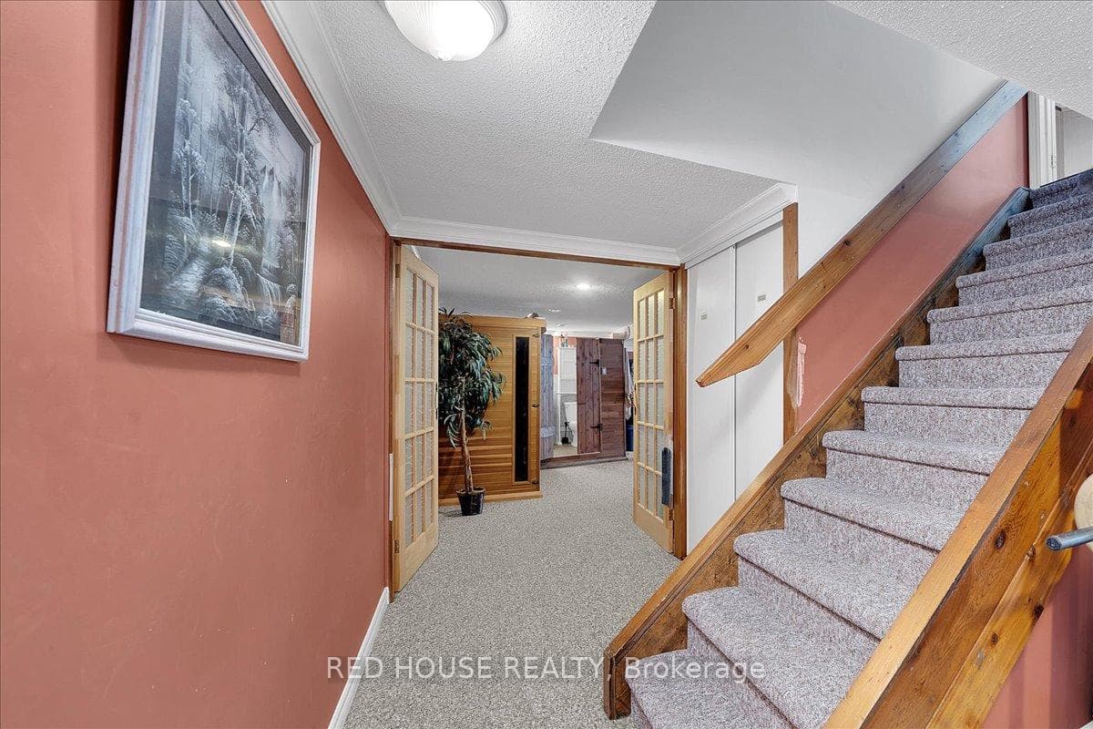 32 Mcleish Drive photo 23