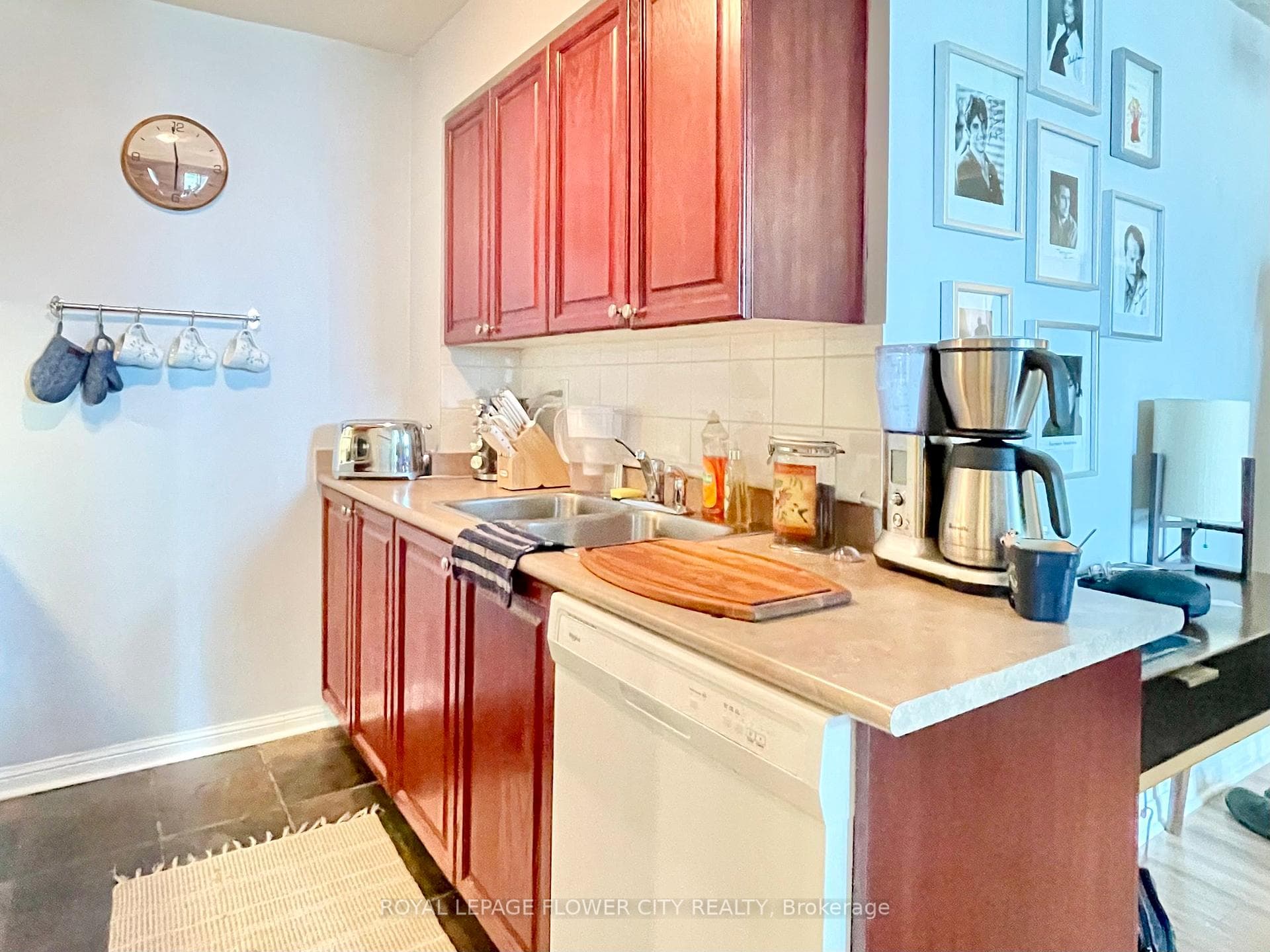 228 Queens Quay Unit 801 photo 17