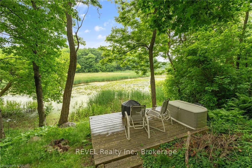 1677 GREGORY Road photo 37