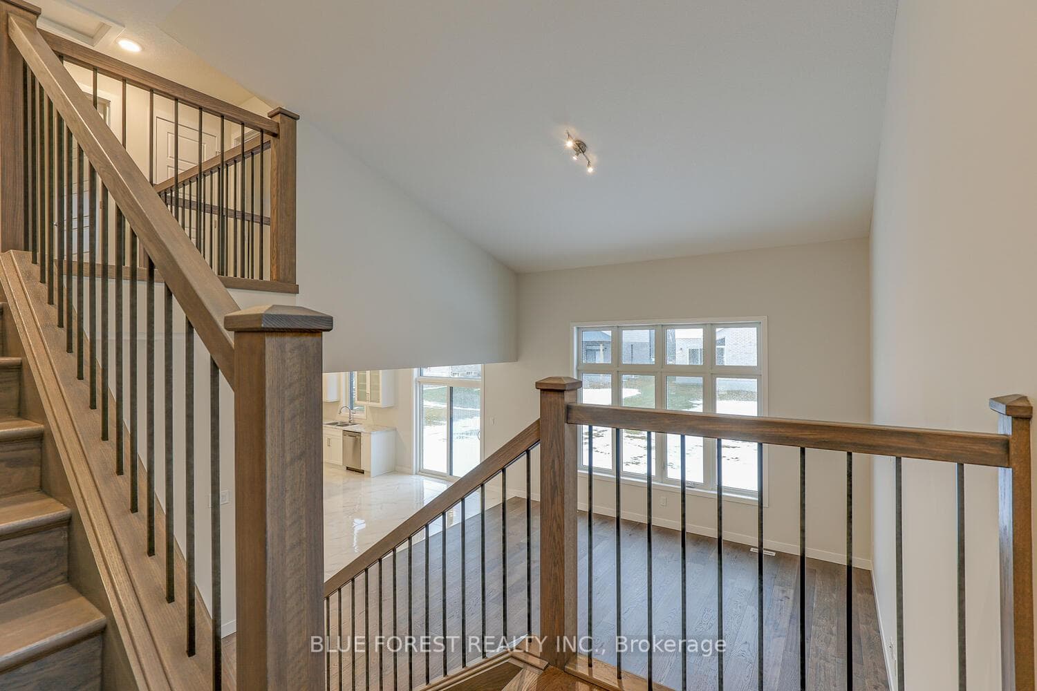 52 Wayside Lane photo 19