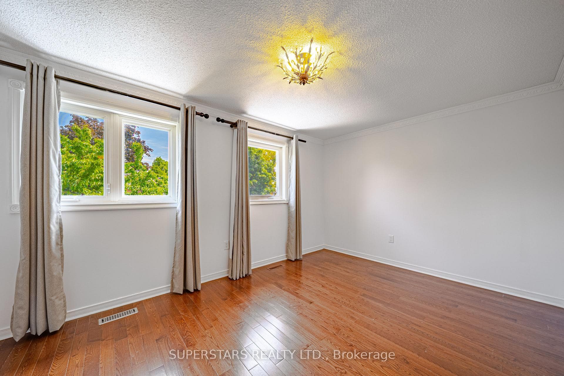 14 Marlow Crescent photo 7