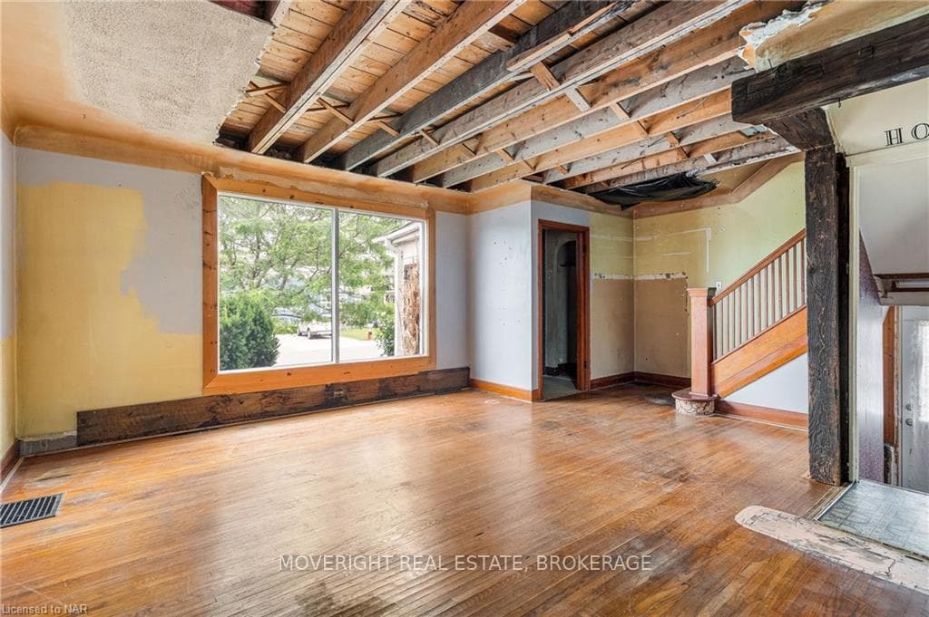 4433 SIXTH Avenue photo 5