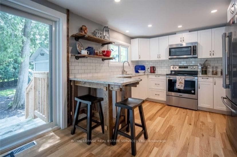 2365 Selwyn Bay Lane photo 18