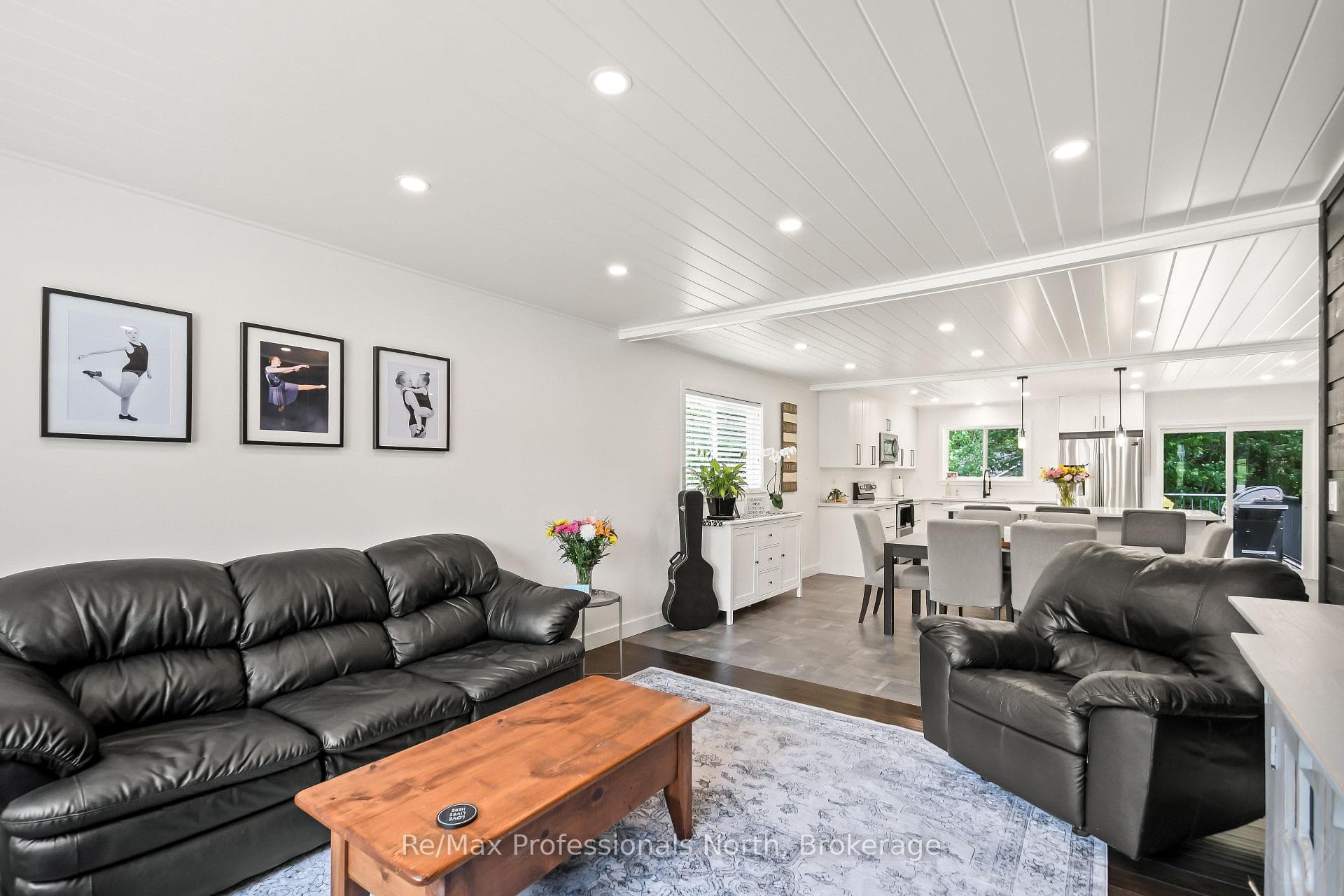 424 ALEXANDER Street photo 8