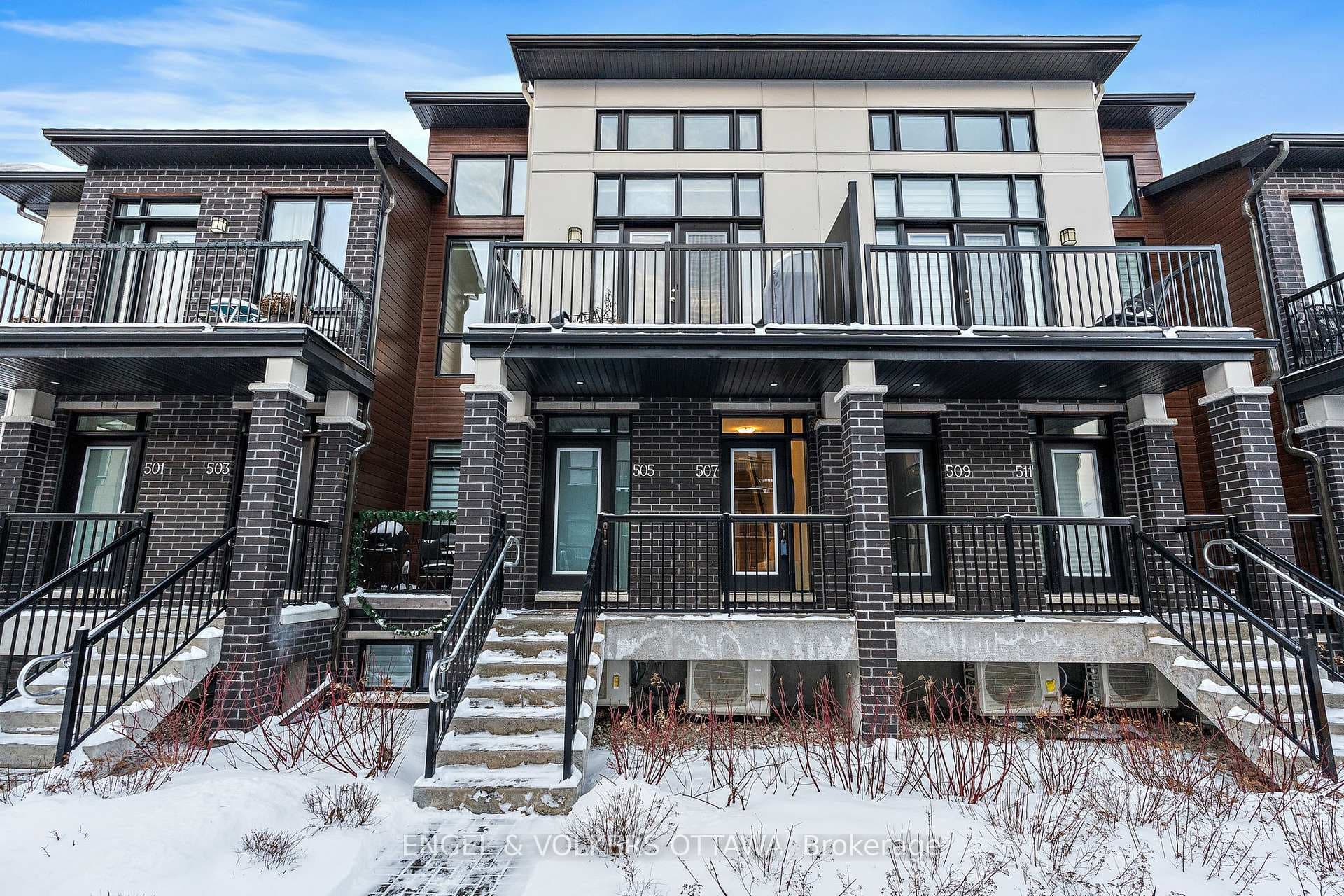 507 Crescendo Private N/A photo 1
