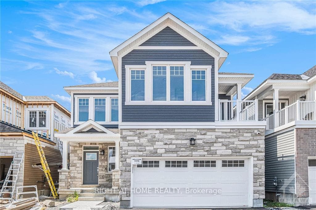 79 HACKAMORE Crescent photo 1