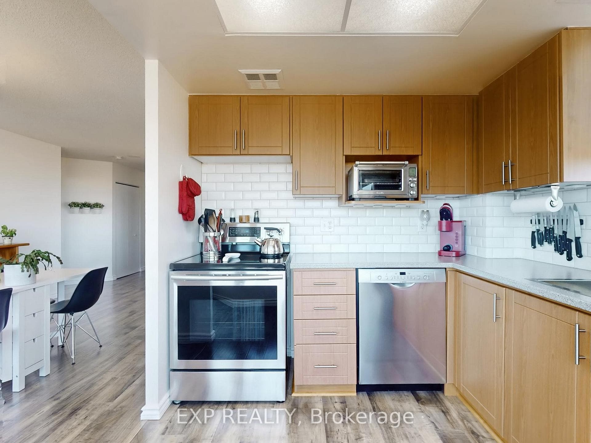 3 Greystone Walk Drive Unit 822 photo 14