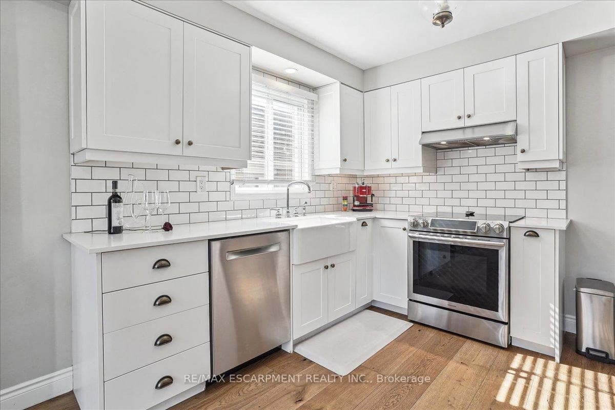 131 Valridge Drive photo 16