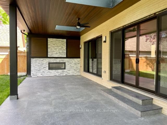 38 Botfield Avenue photo 4