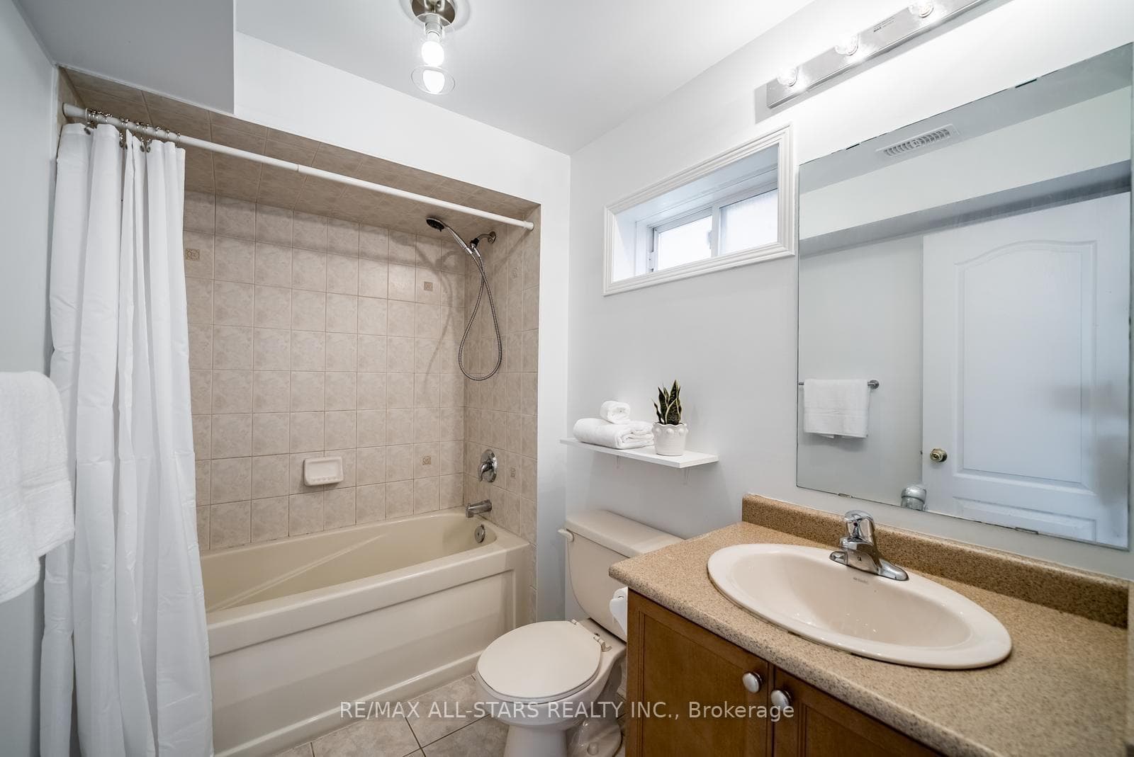 281 Reeves Way Boulevard photo 28
