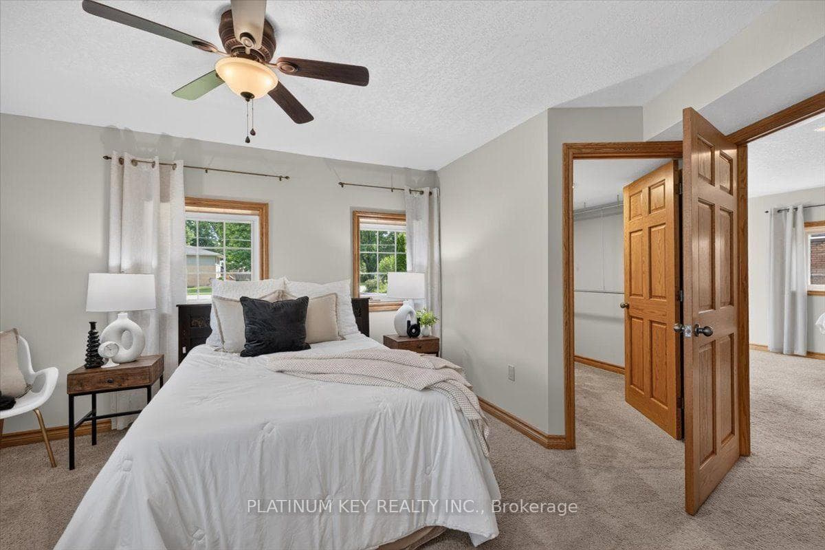 282 Beattie Street photo 16