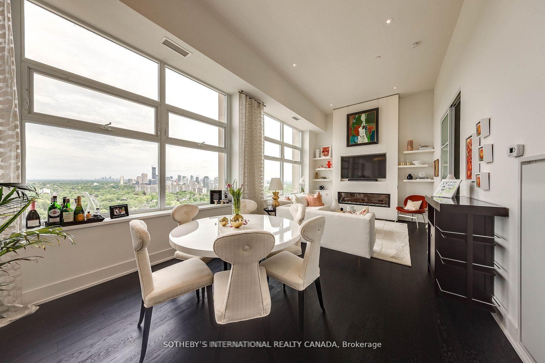 111 St Clair Avenue Unit 2009 photo 9