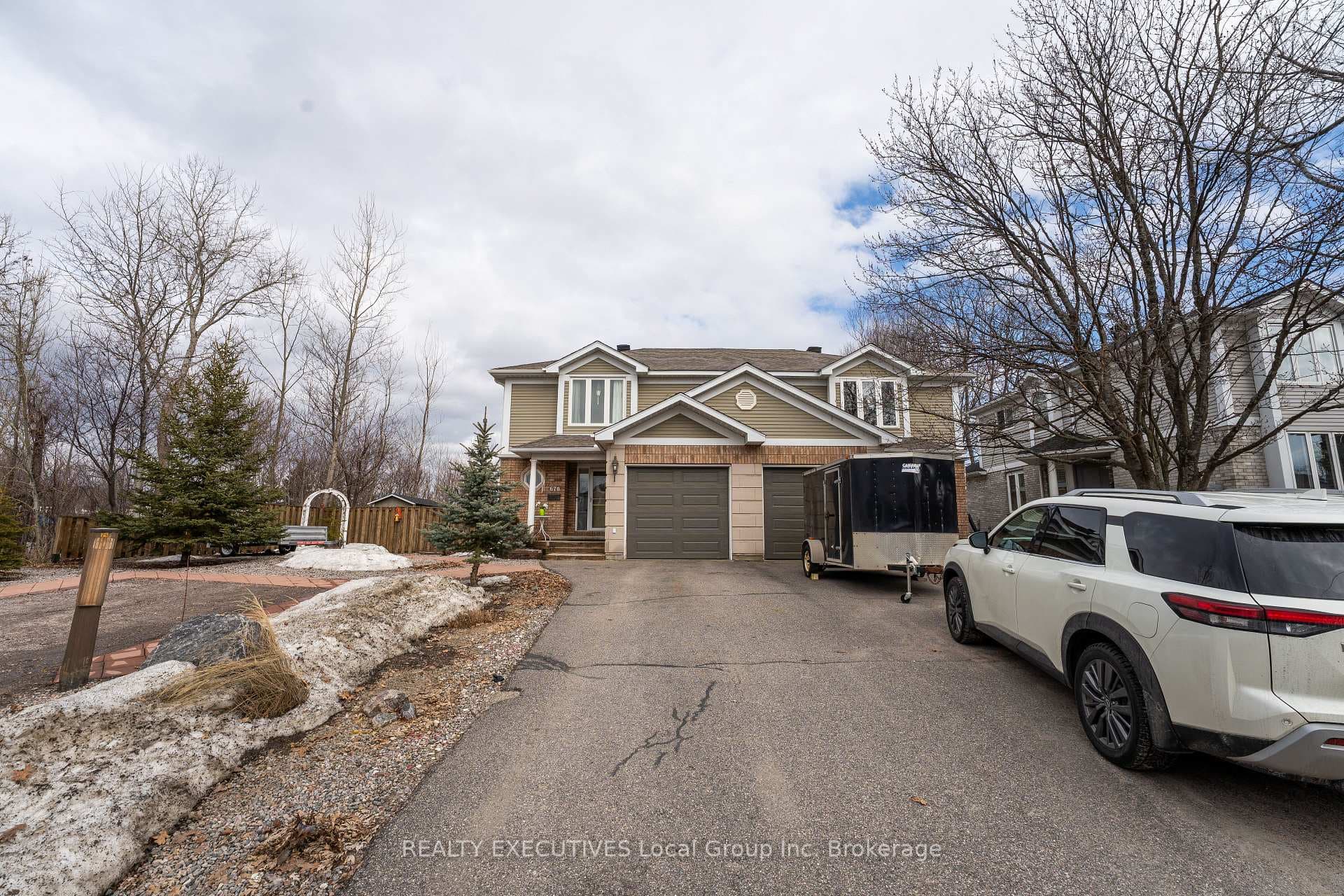 670 Tackaberry Drive photo 44