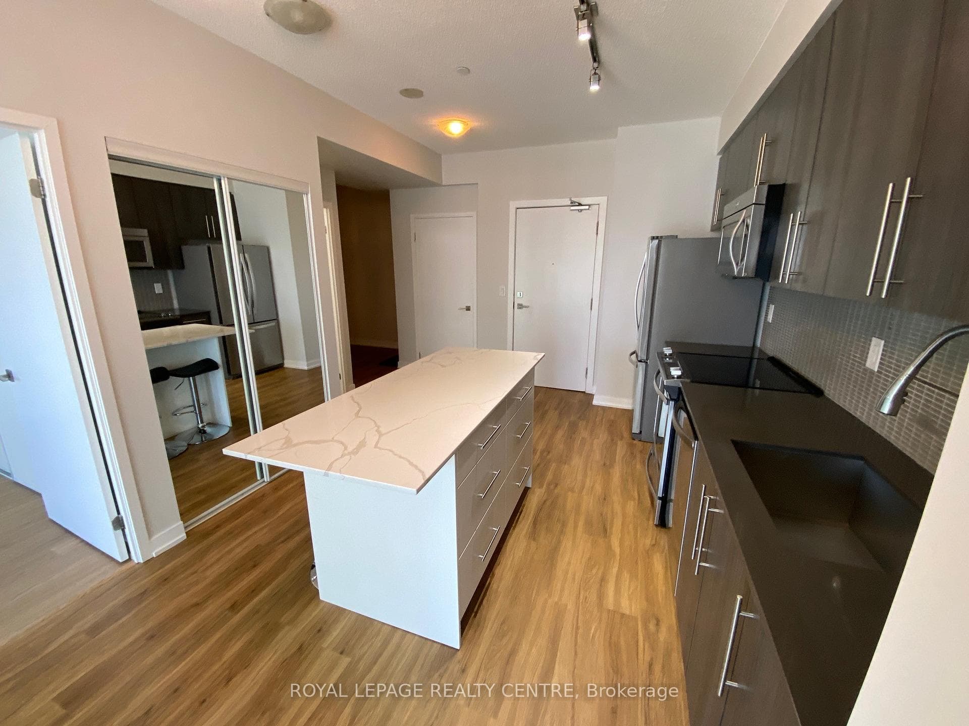 510 Curran Place Unit 2805 photo 4