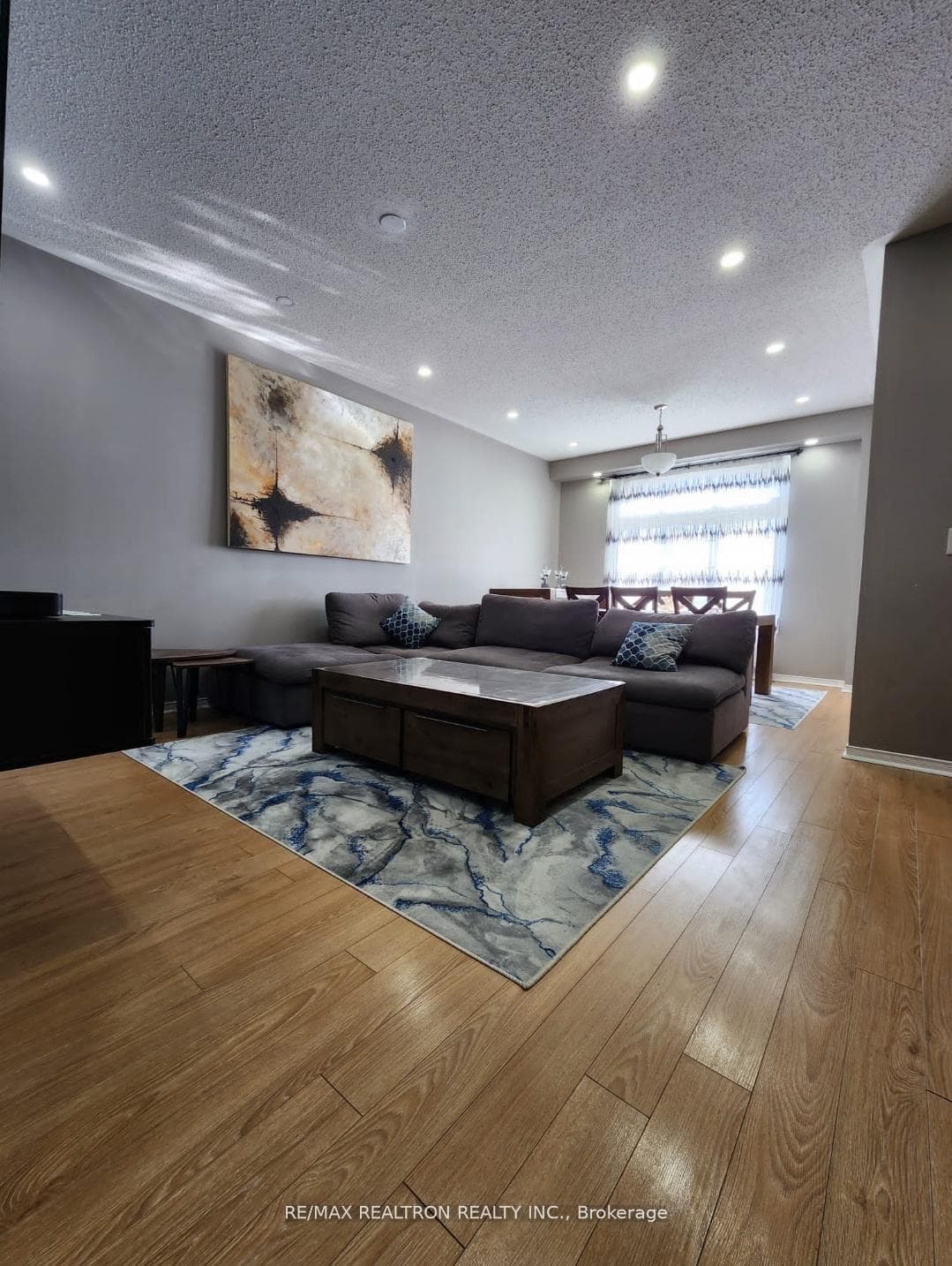 76 Quarrie Lane photo 5