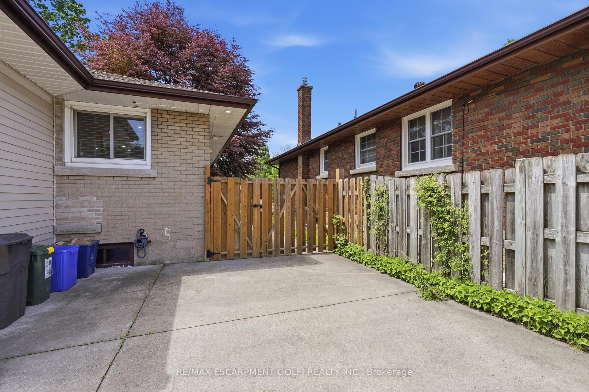 6902 Dell Avenue photo 40