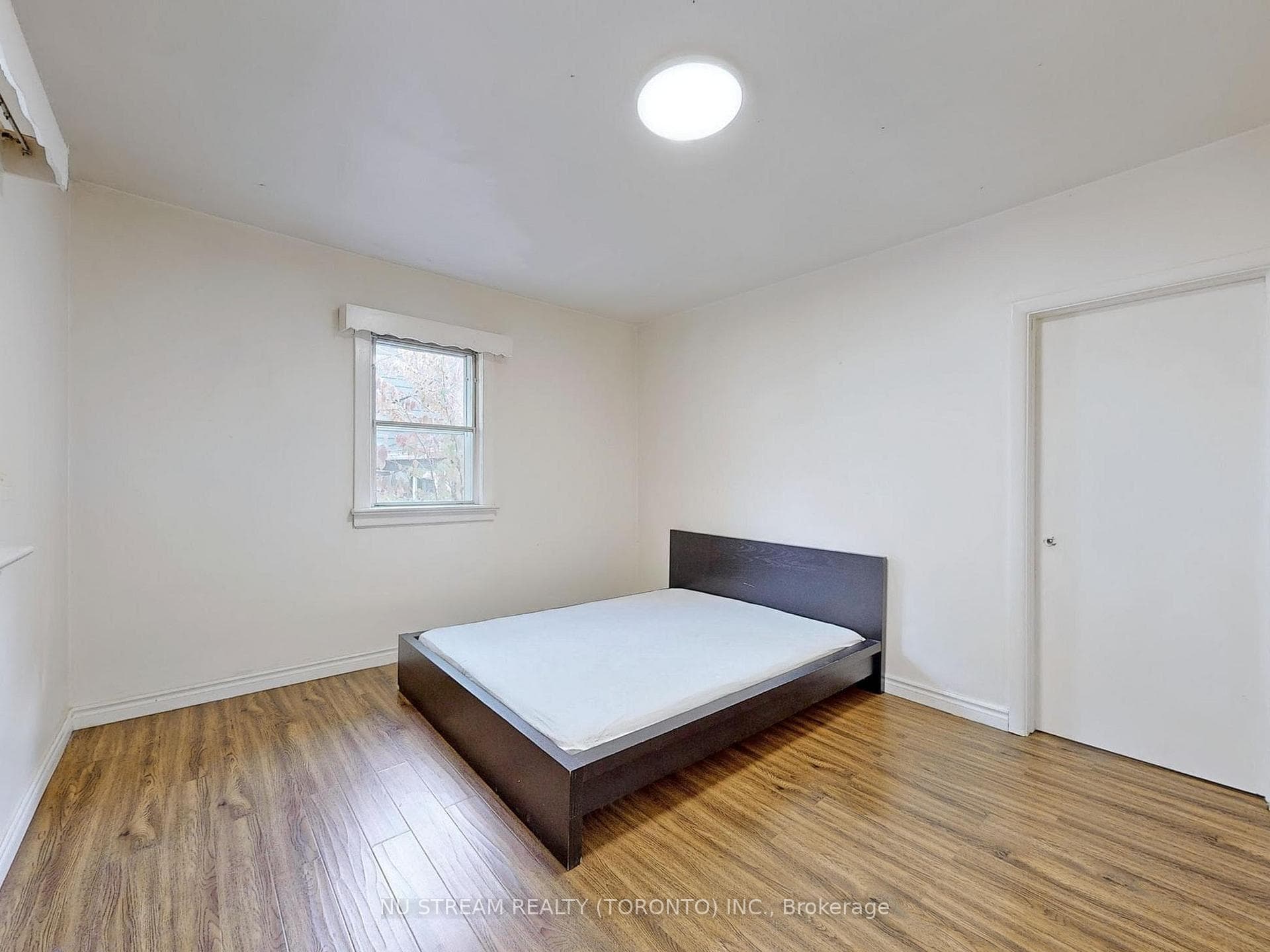 23 Mississauga Road Unit Full House photo 17