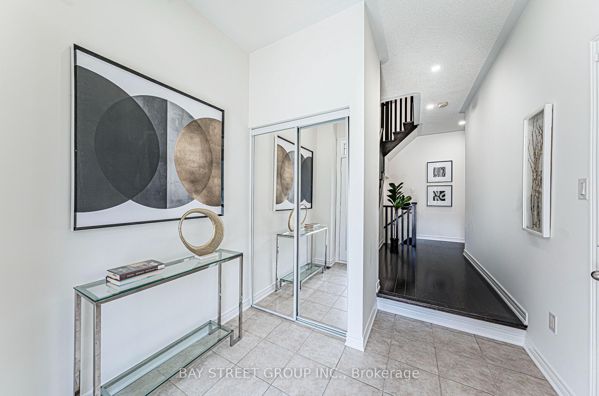 28 Rougeview Park Crescent photo 5