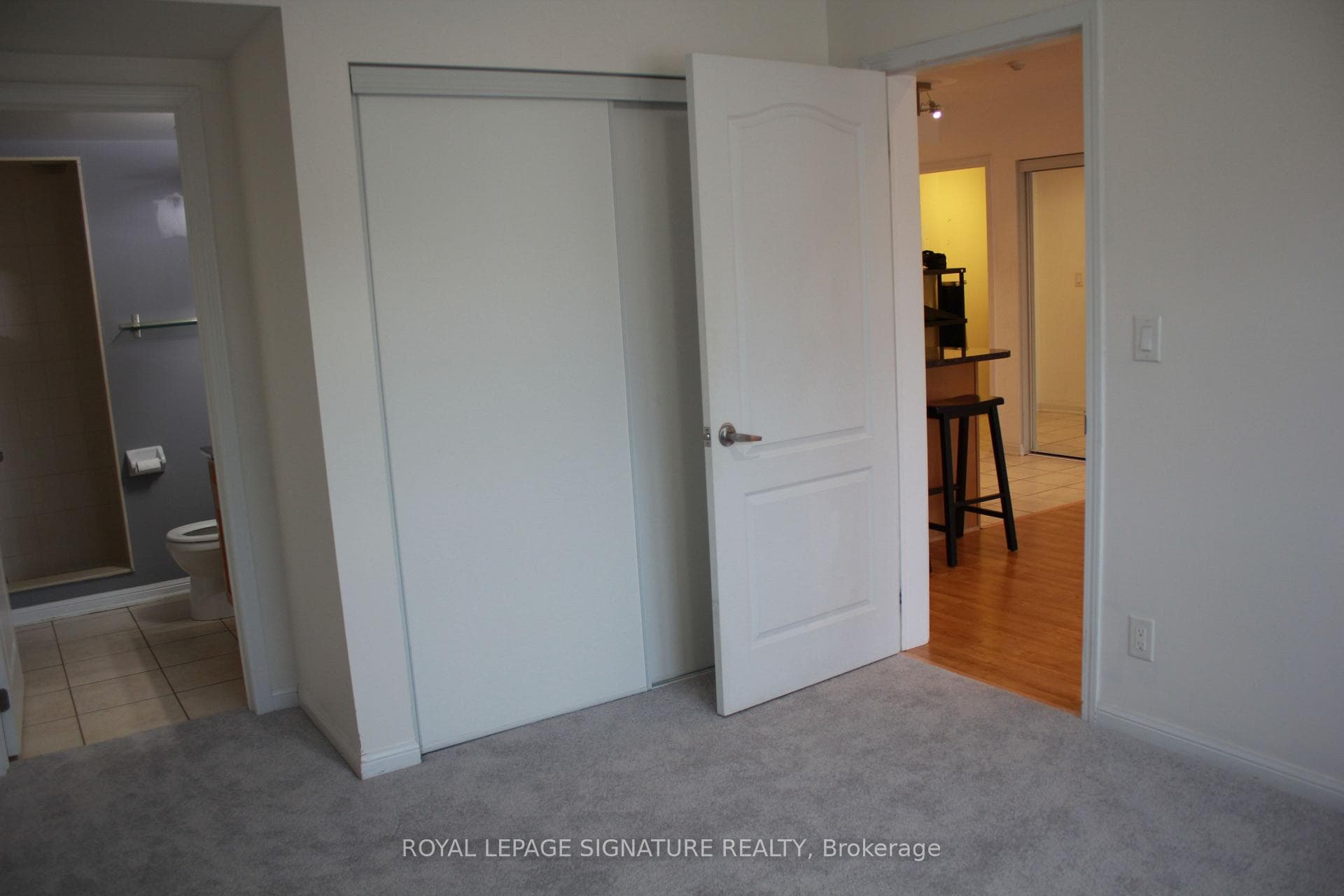 10 Mendelssohn Street Unit 327 photo 18