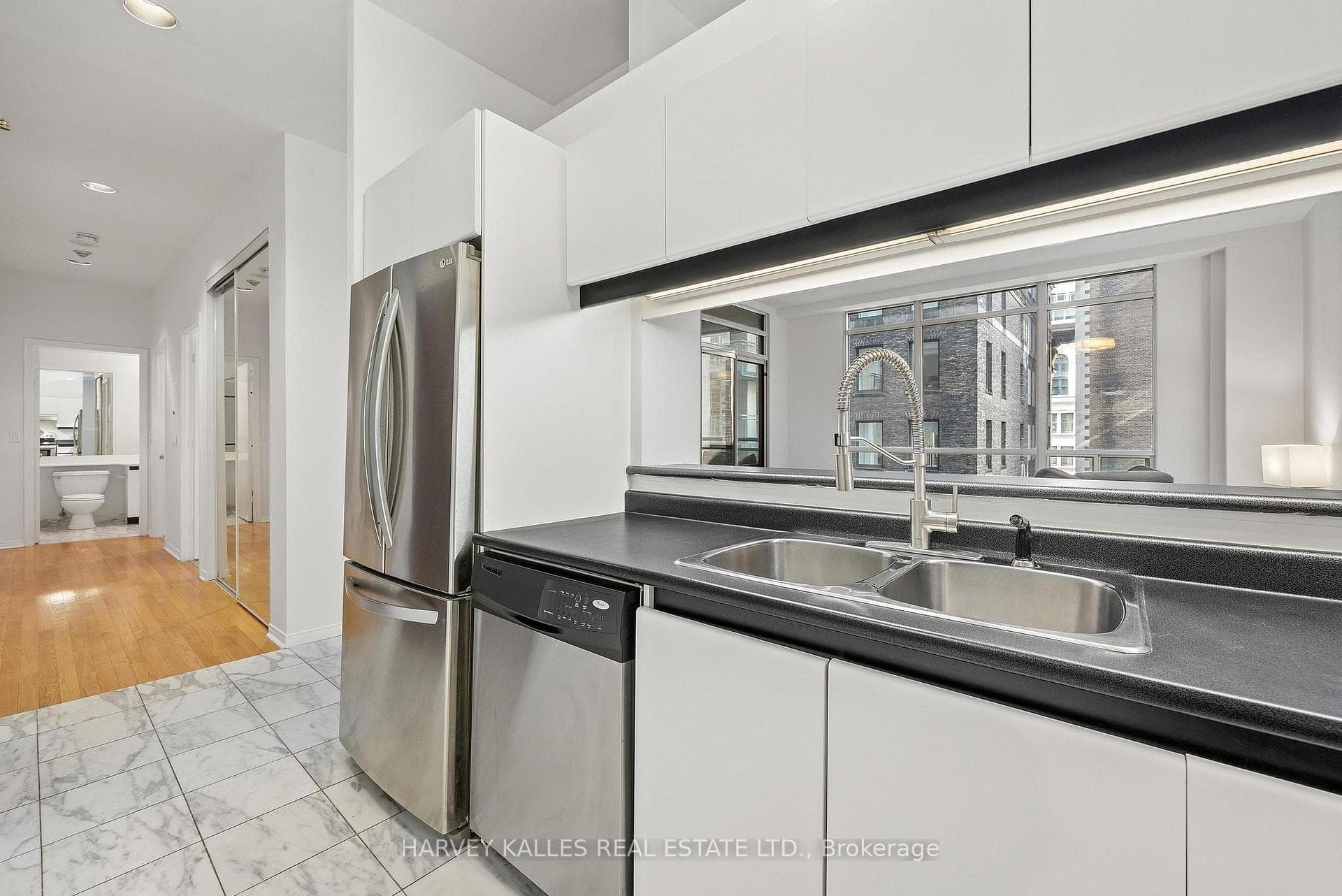 7 King Street Unit 1206 photo 7
