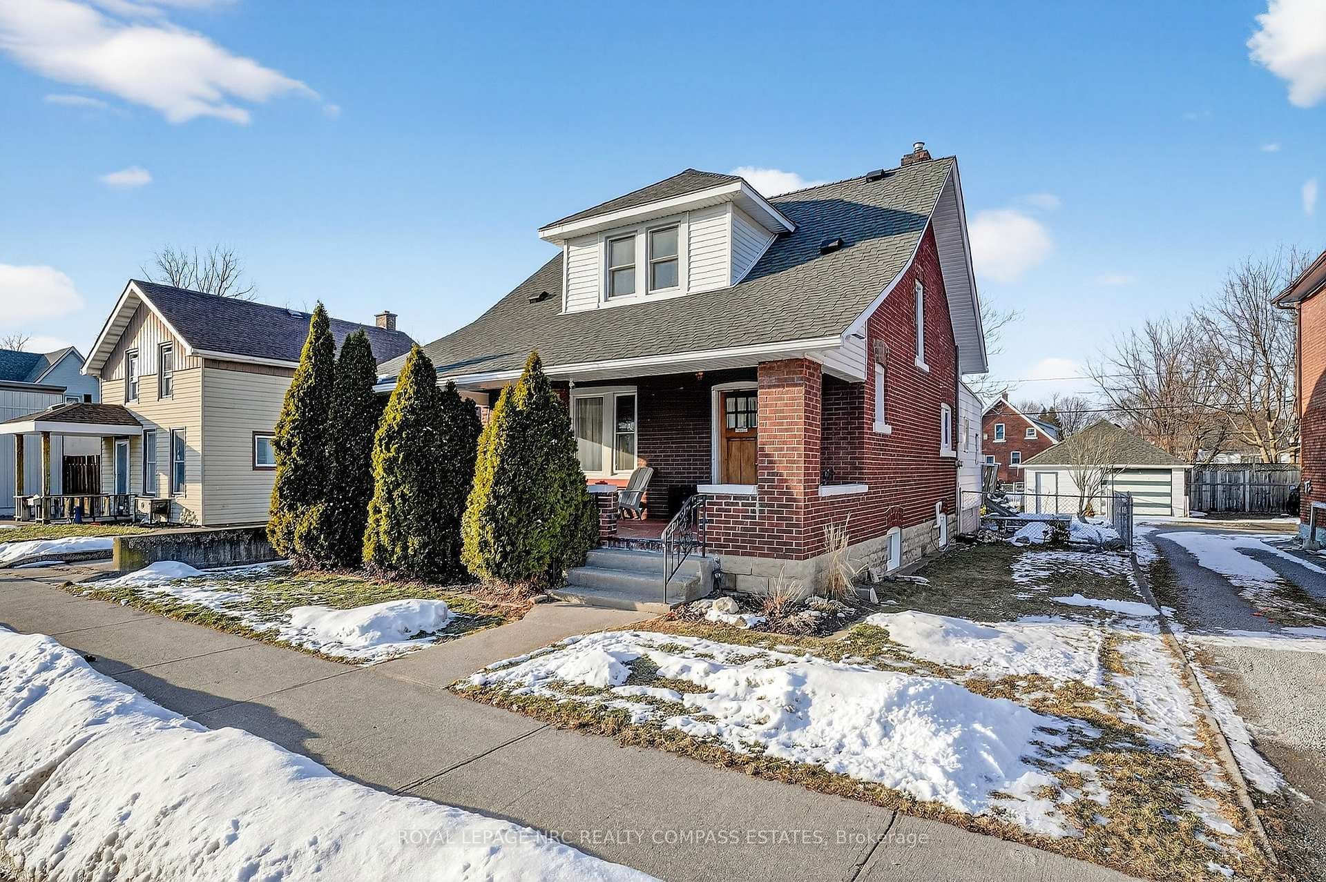 234 Jarvis Street photo 2