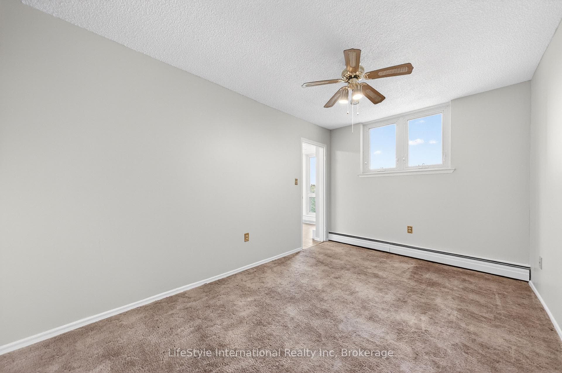 19 Woodlawn Road Unit 512 photo 21