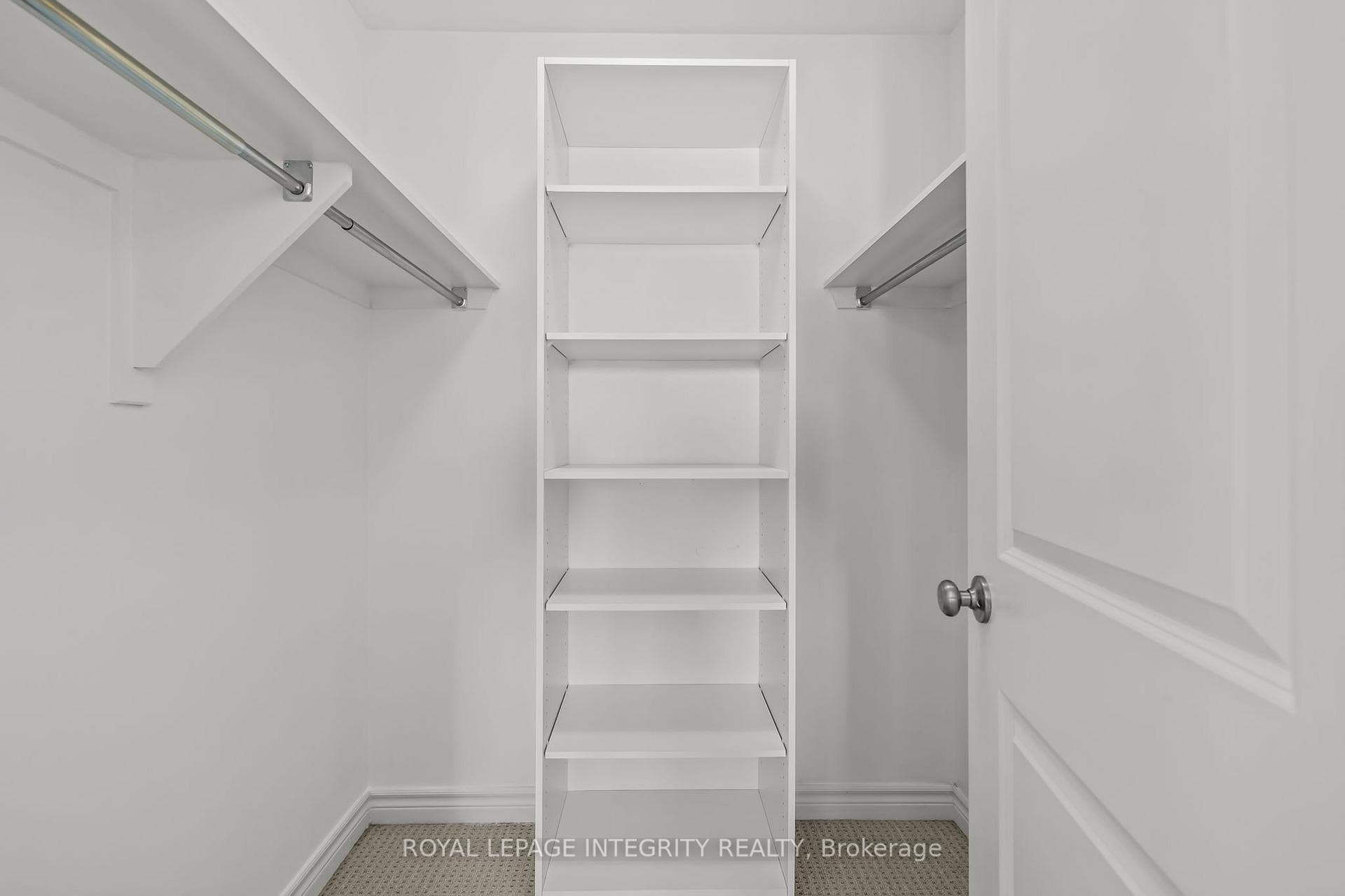 691 Capricorn Circle photo 27