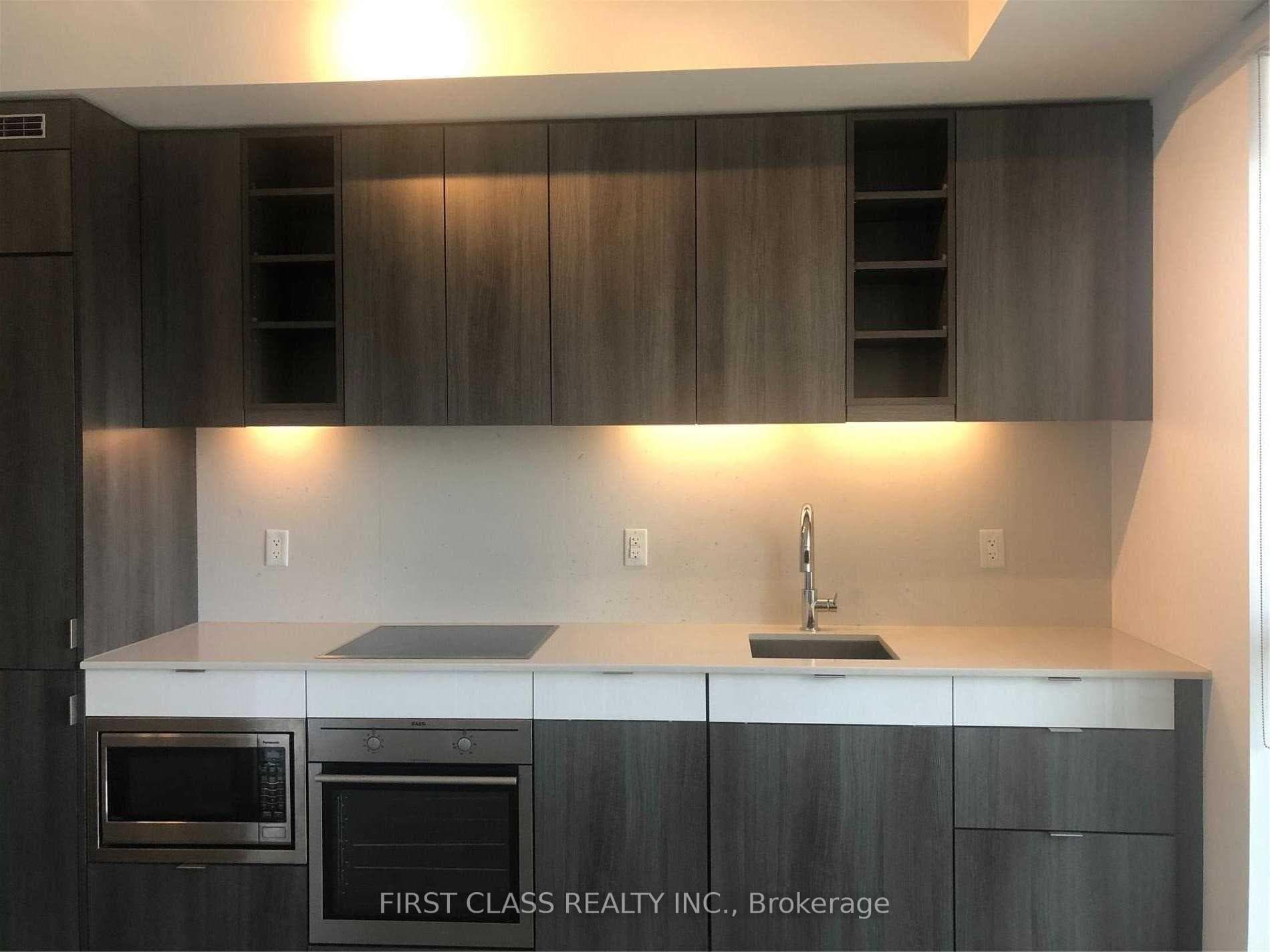 101 Erskine Avenue Unit 1206 photo 6