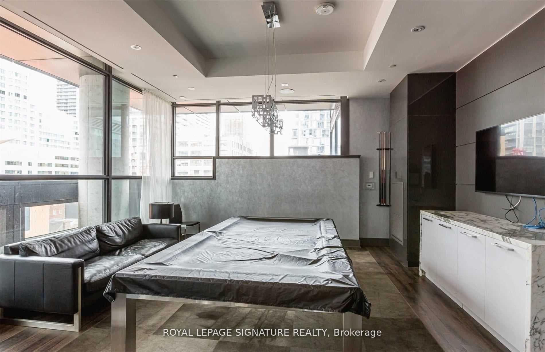 290 Adelaide Street Unit 3312 photo 12
