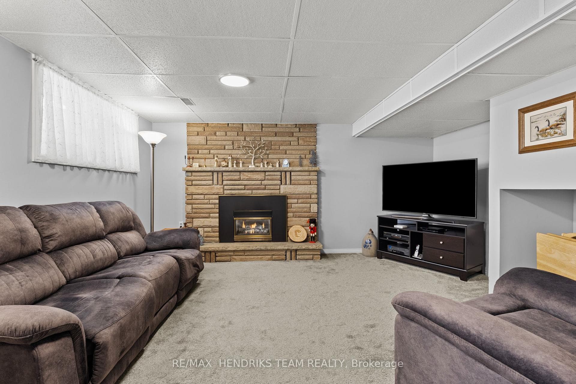 5 Sheridan Drive photo 29