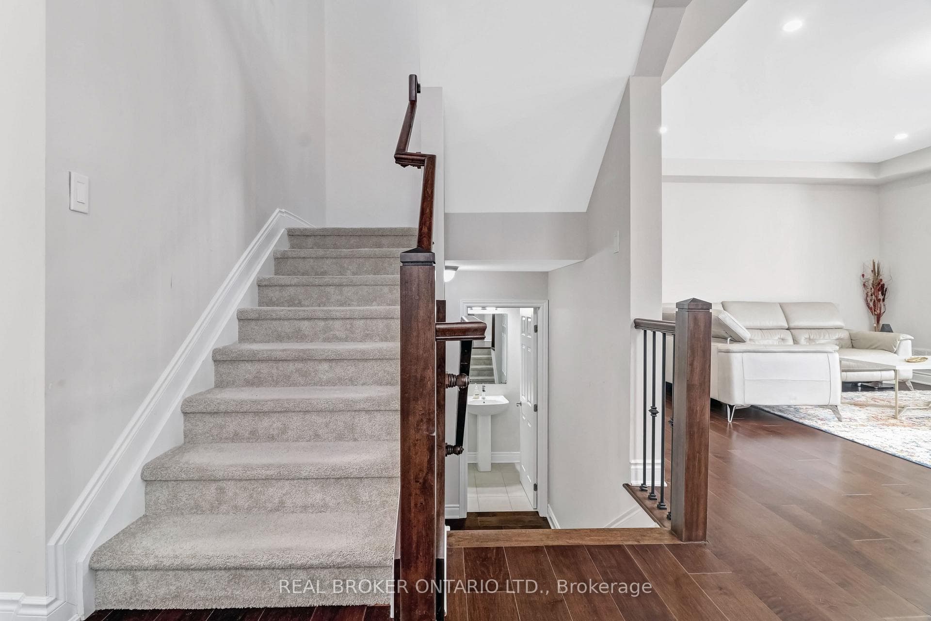 642 Continental Avenue photo 16