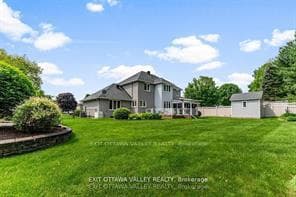 127 Owens Street photo 31