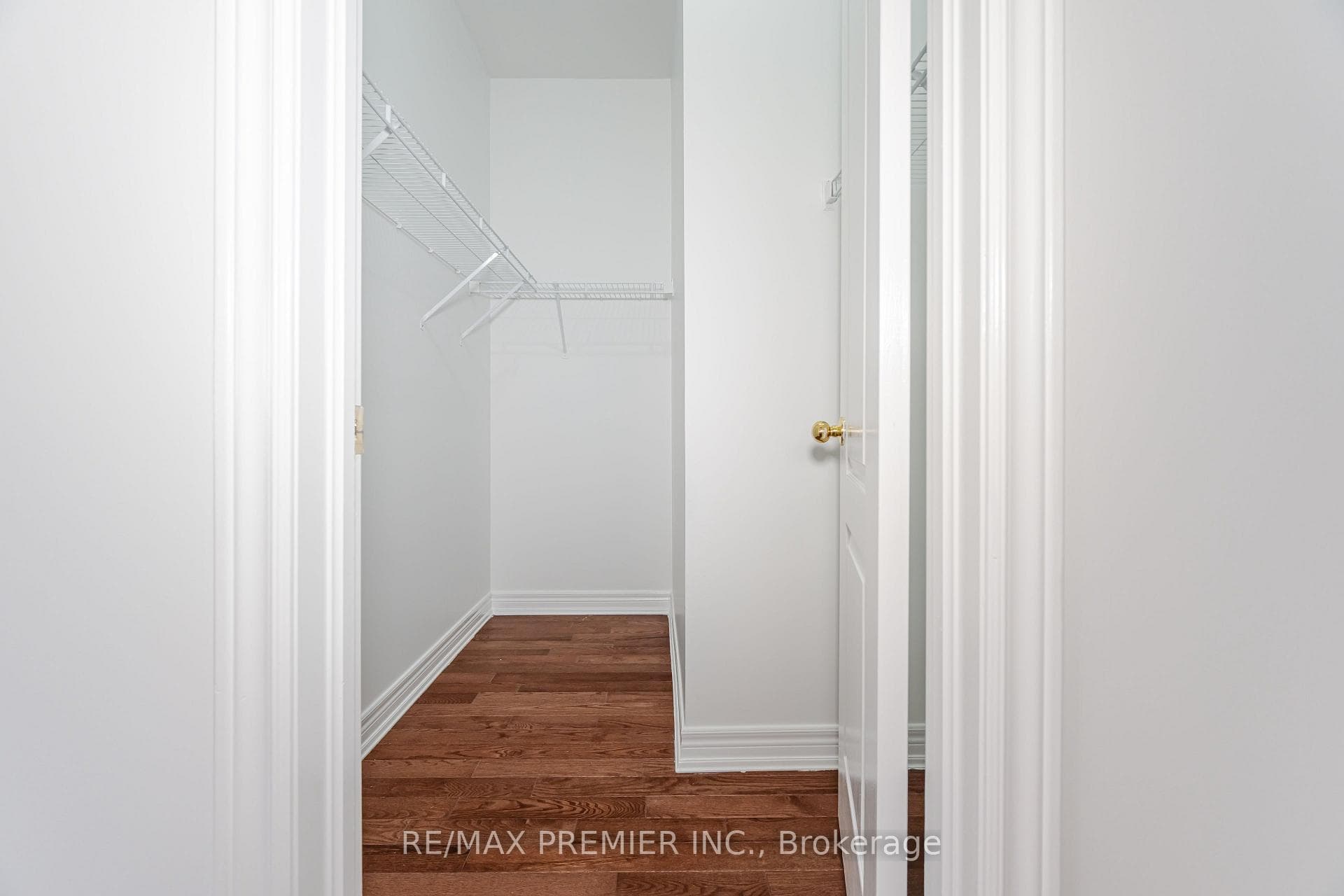 80 Heathcliffe Drive photo 18