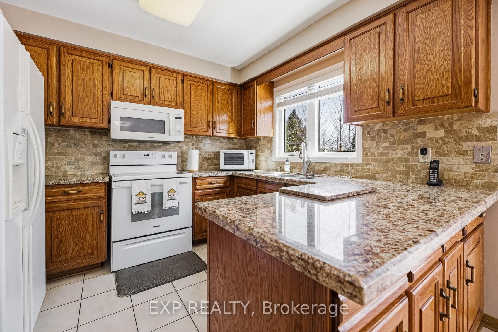 81 Southgate Crescent photo 9