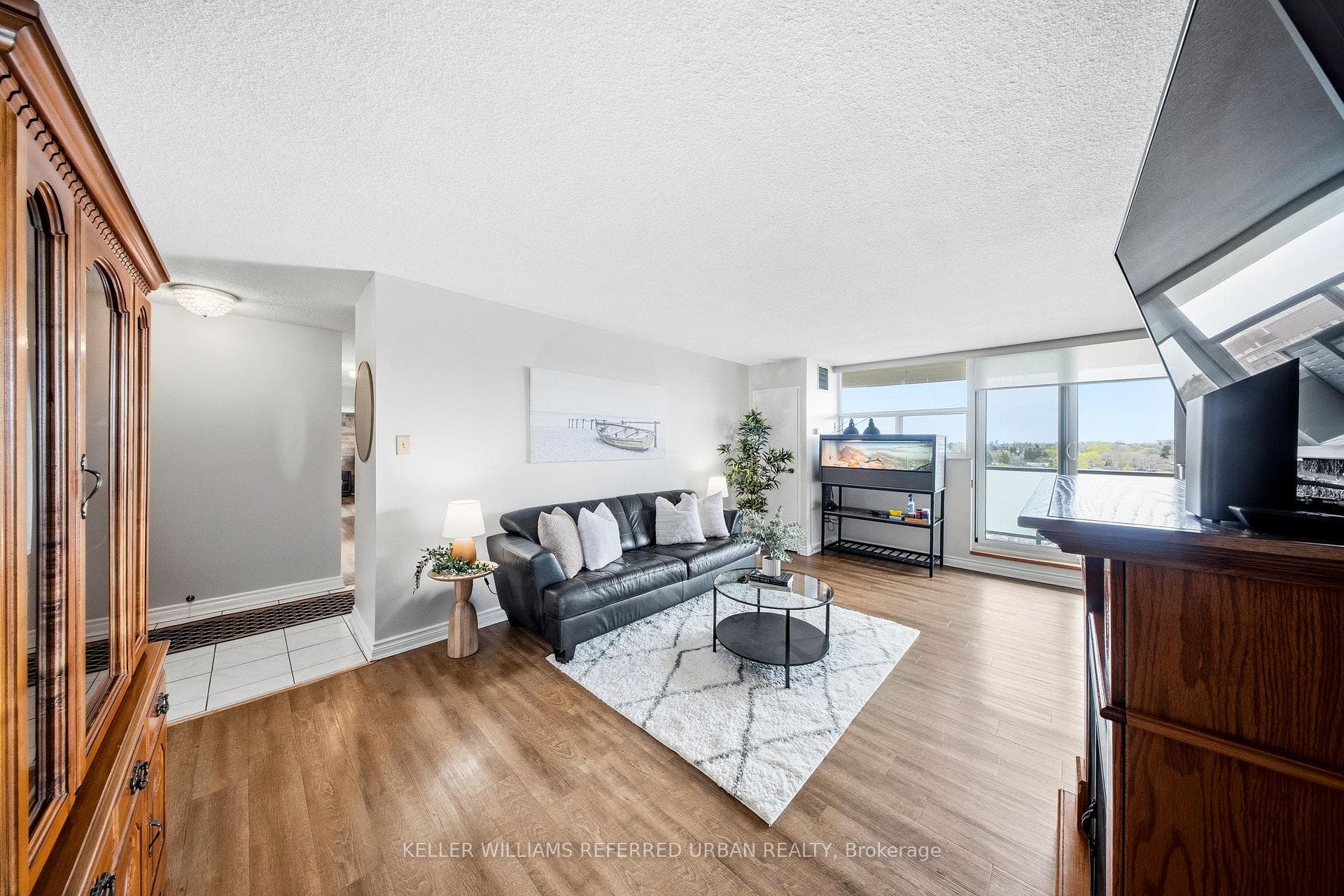2130 Weston Road Unit 1401 photo 10