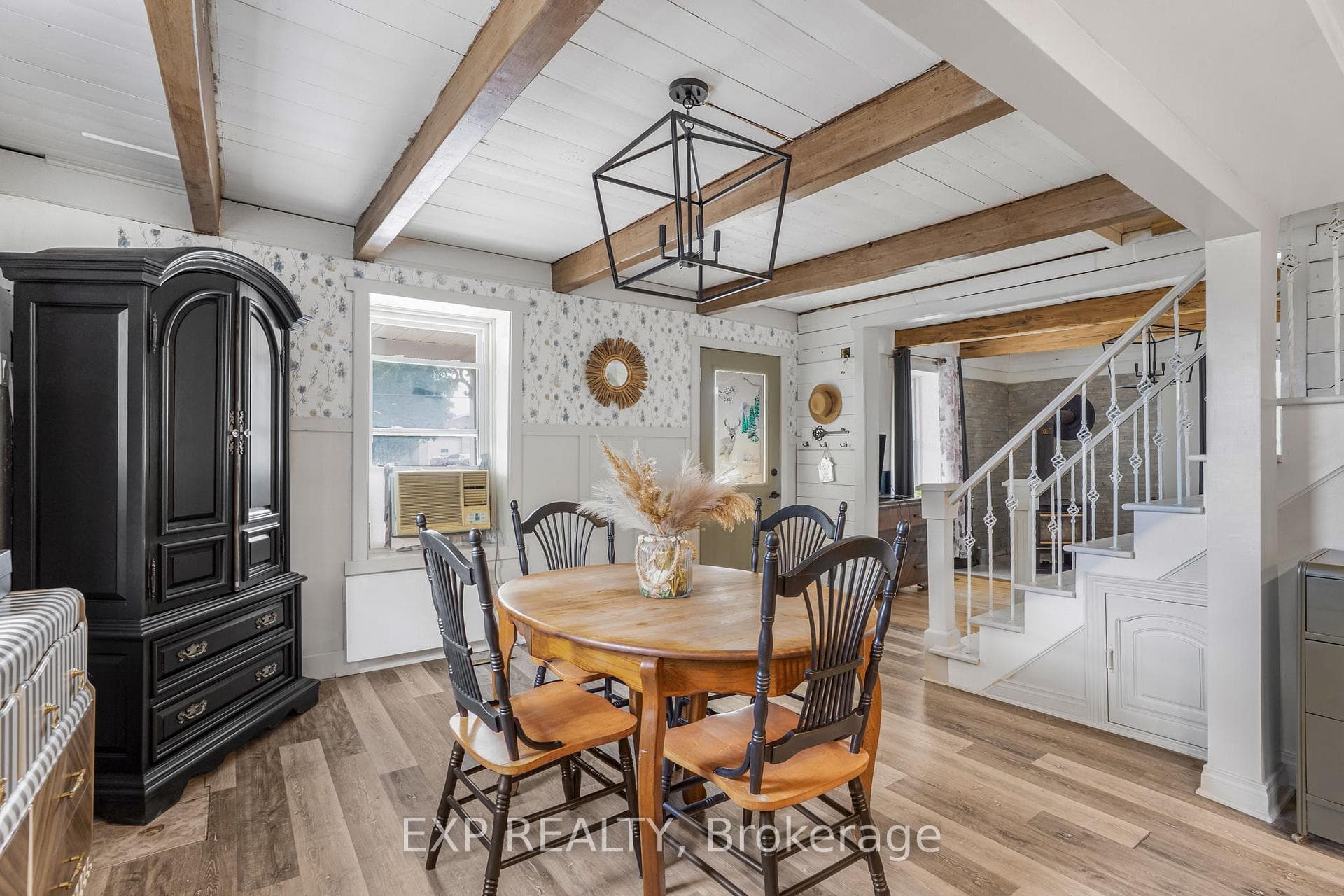 1209 Labrosse Street photo 4