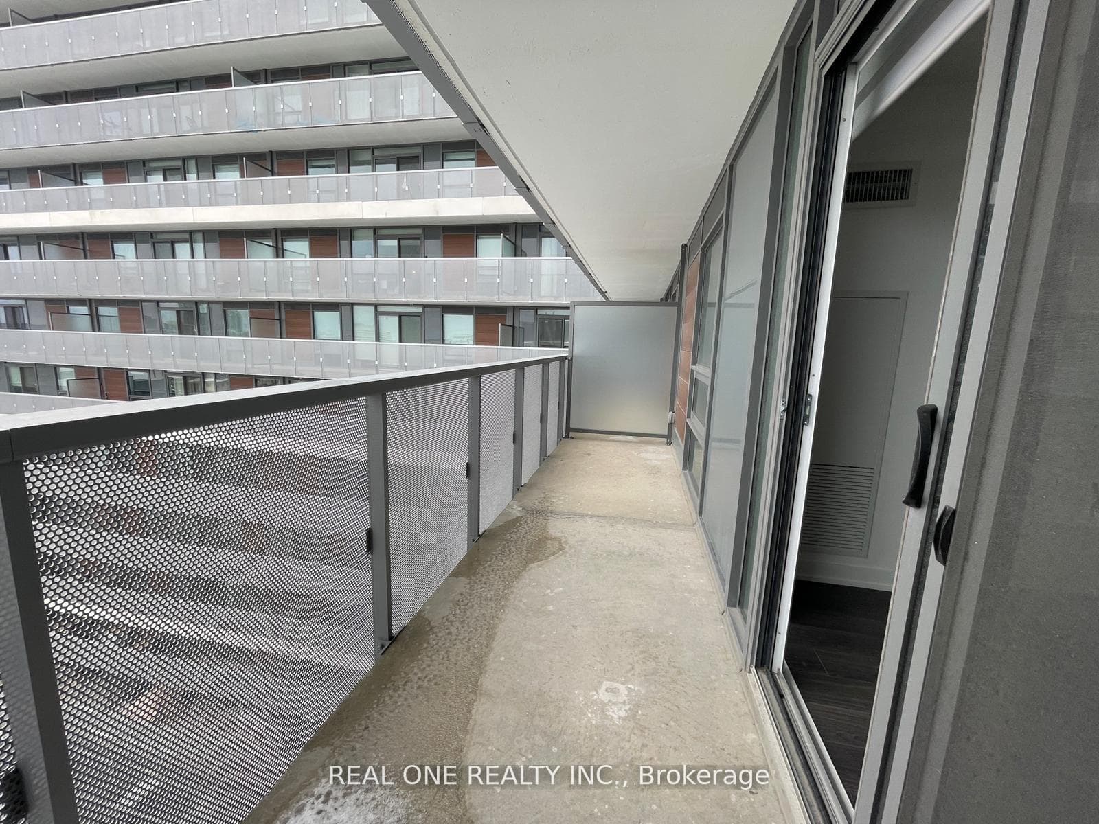 120 Varna Drive Unit 920 photo 10