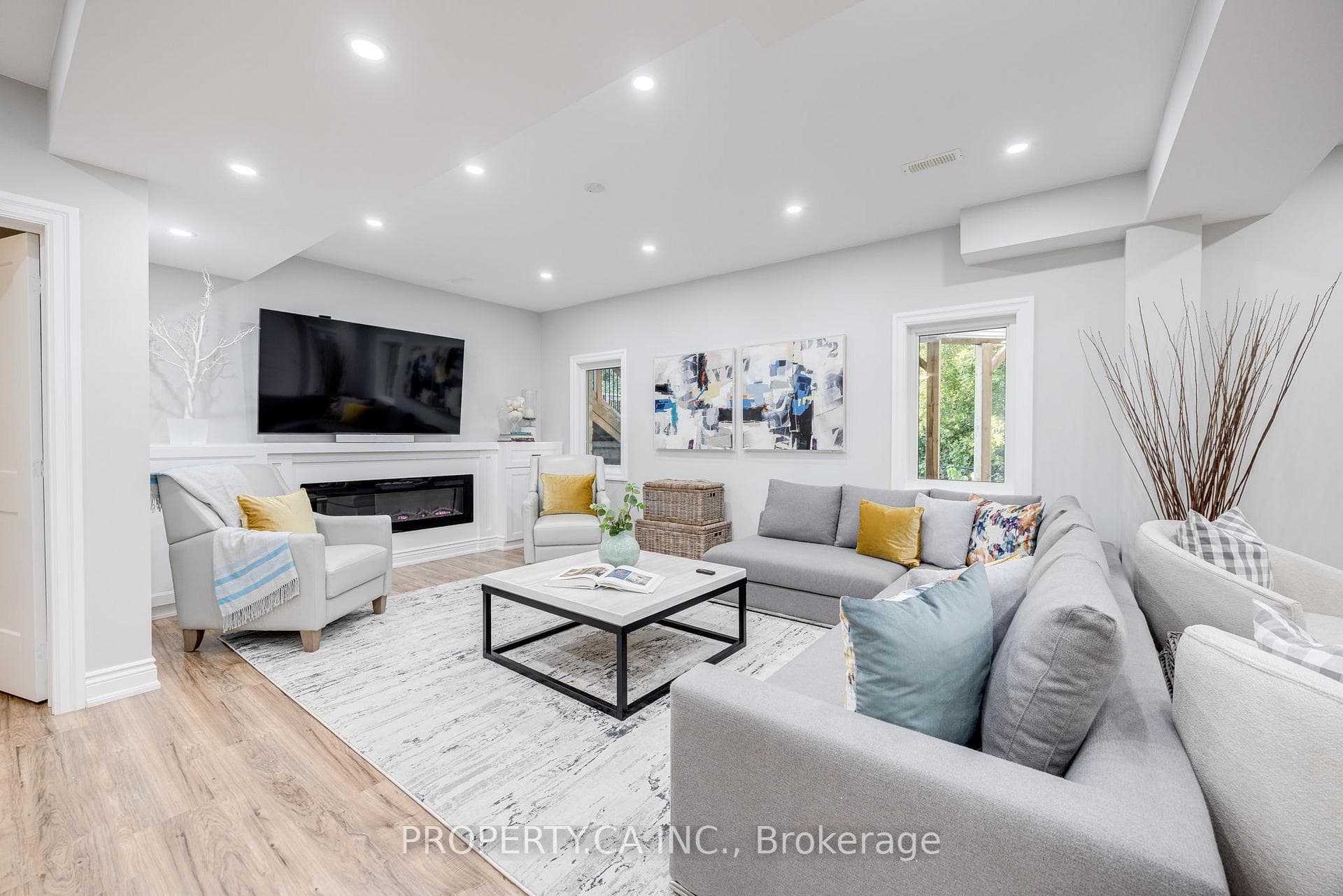 95 Foxtail Court photo 18