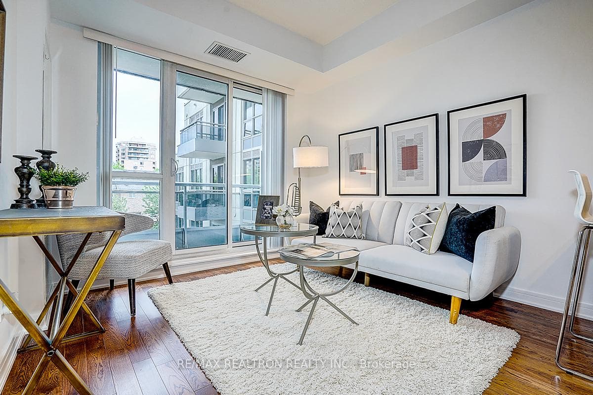 9191 Yonge Street Unit SW 321 photo 16