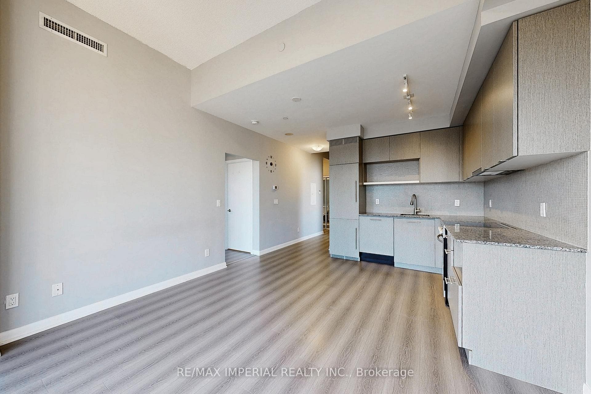 435 Richmond Street Unit Ph104 photo 10