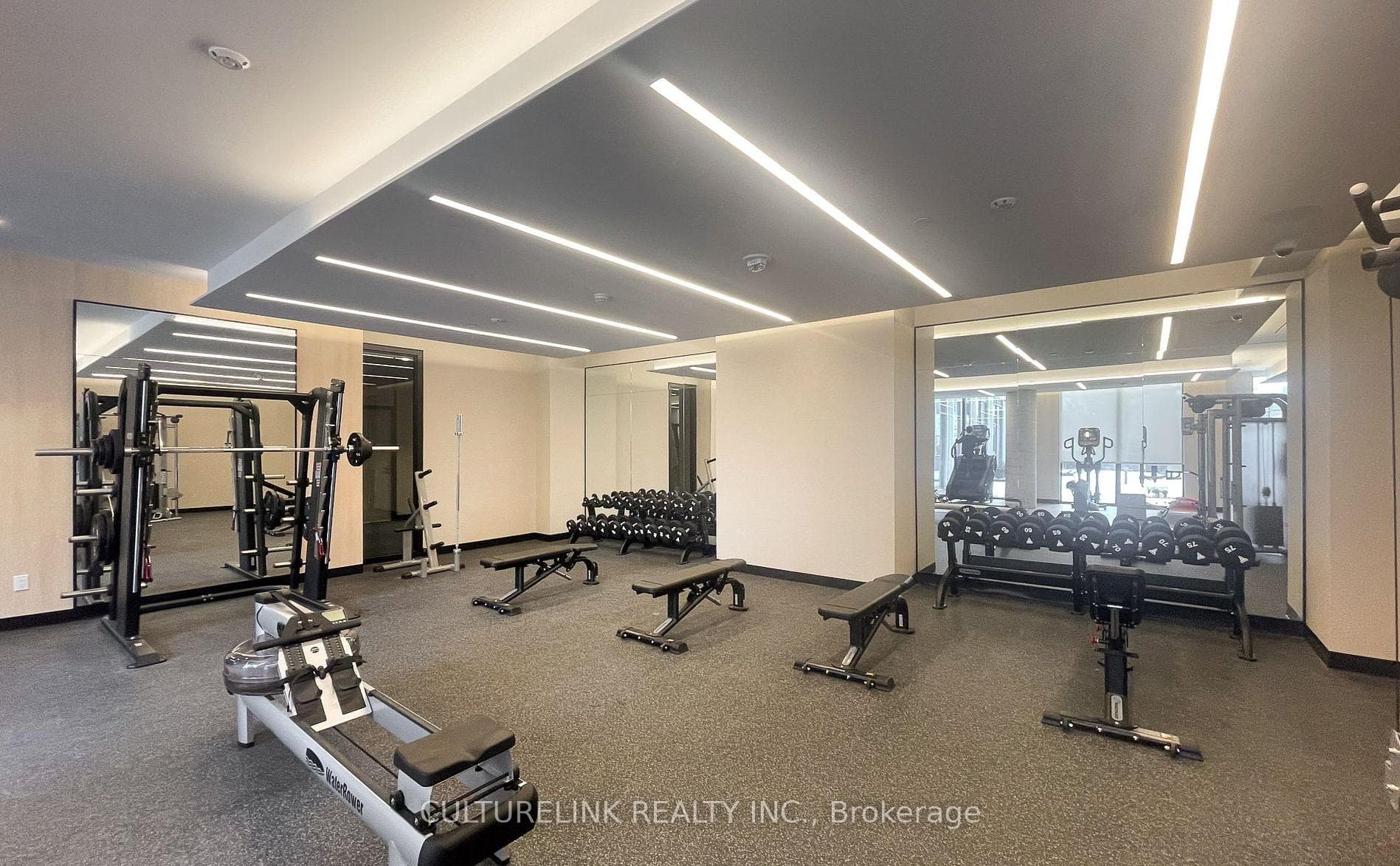 2020 Bathurst Street Unit 1111 photo 21