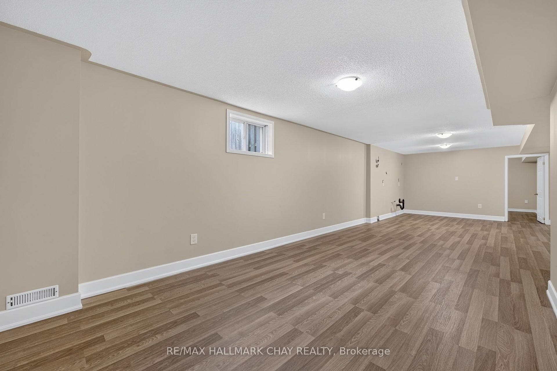39 Hanmer Street photo 13