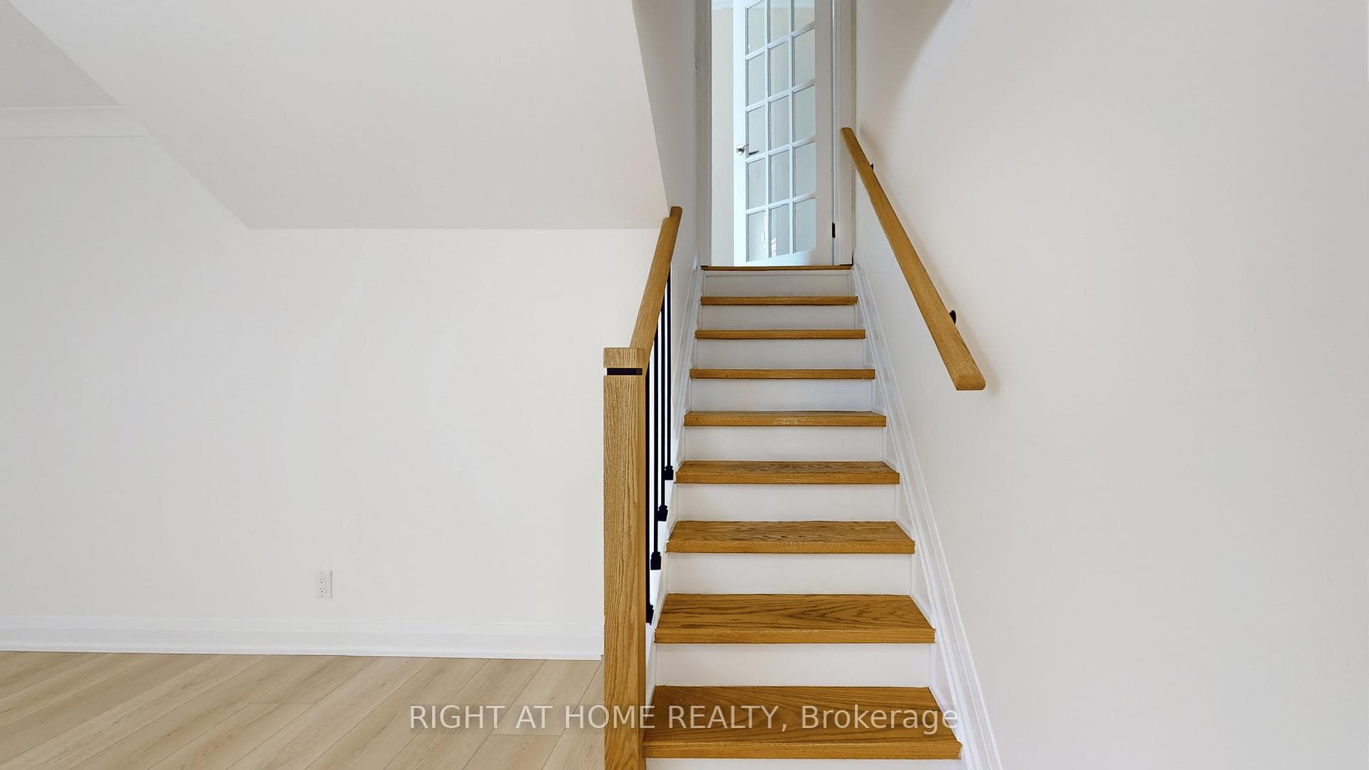 12 Courtham Avenue photo 34