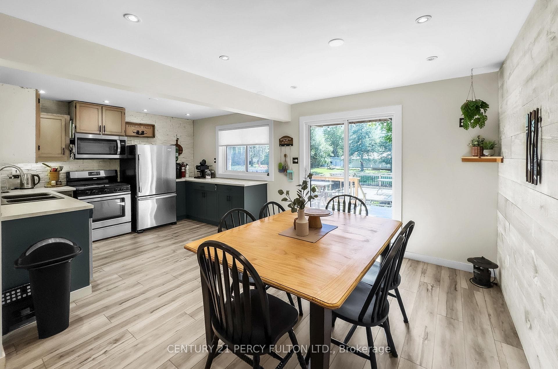 79 BROOK Road photo 21