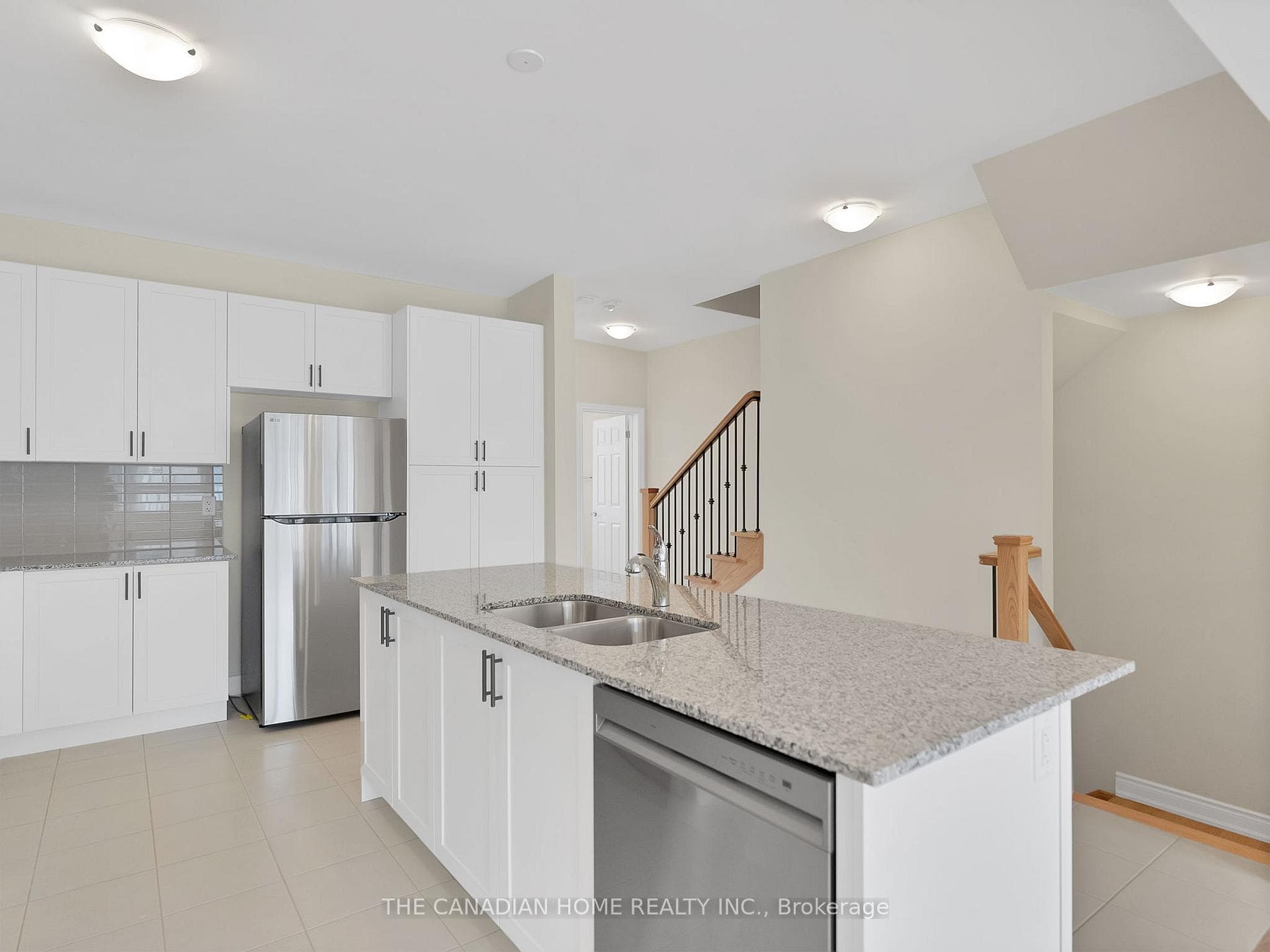 12 Marvin Avenue photo 14
