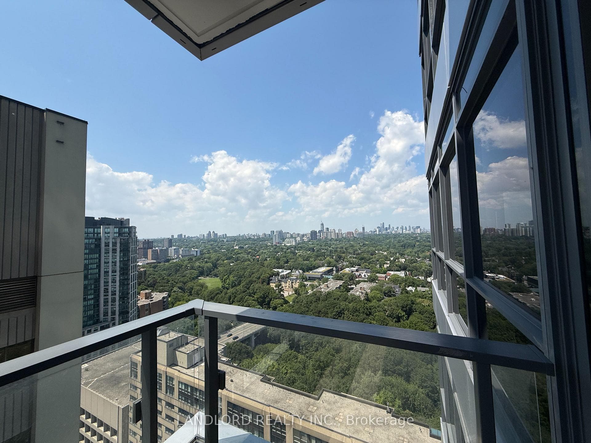 395 Bloor Street Unit 2305 photo 18