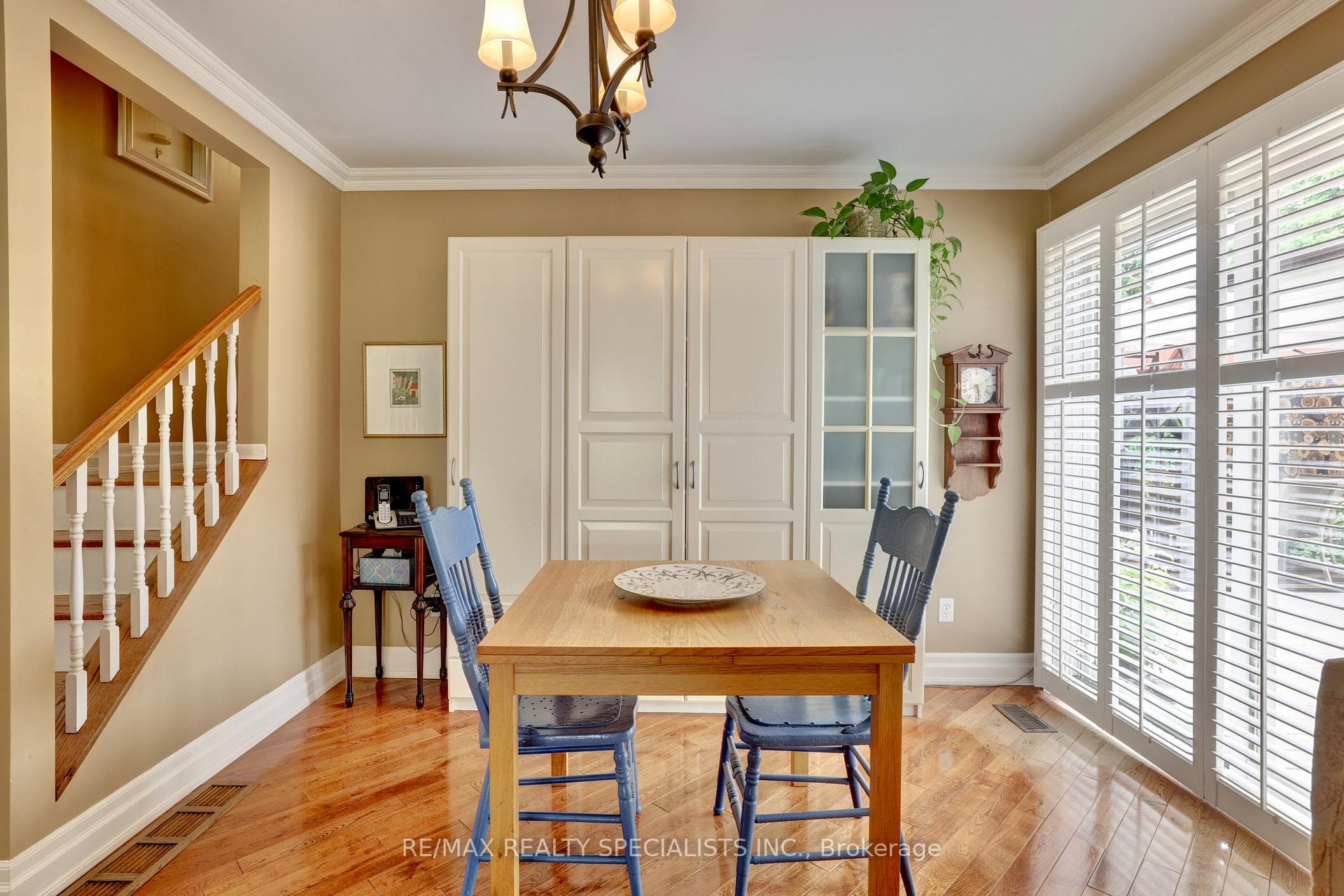322 Louis Drive photo 8