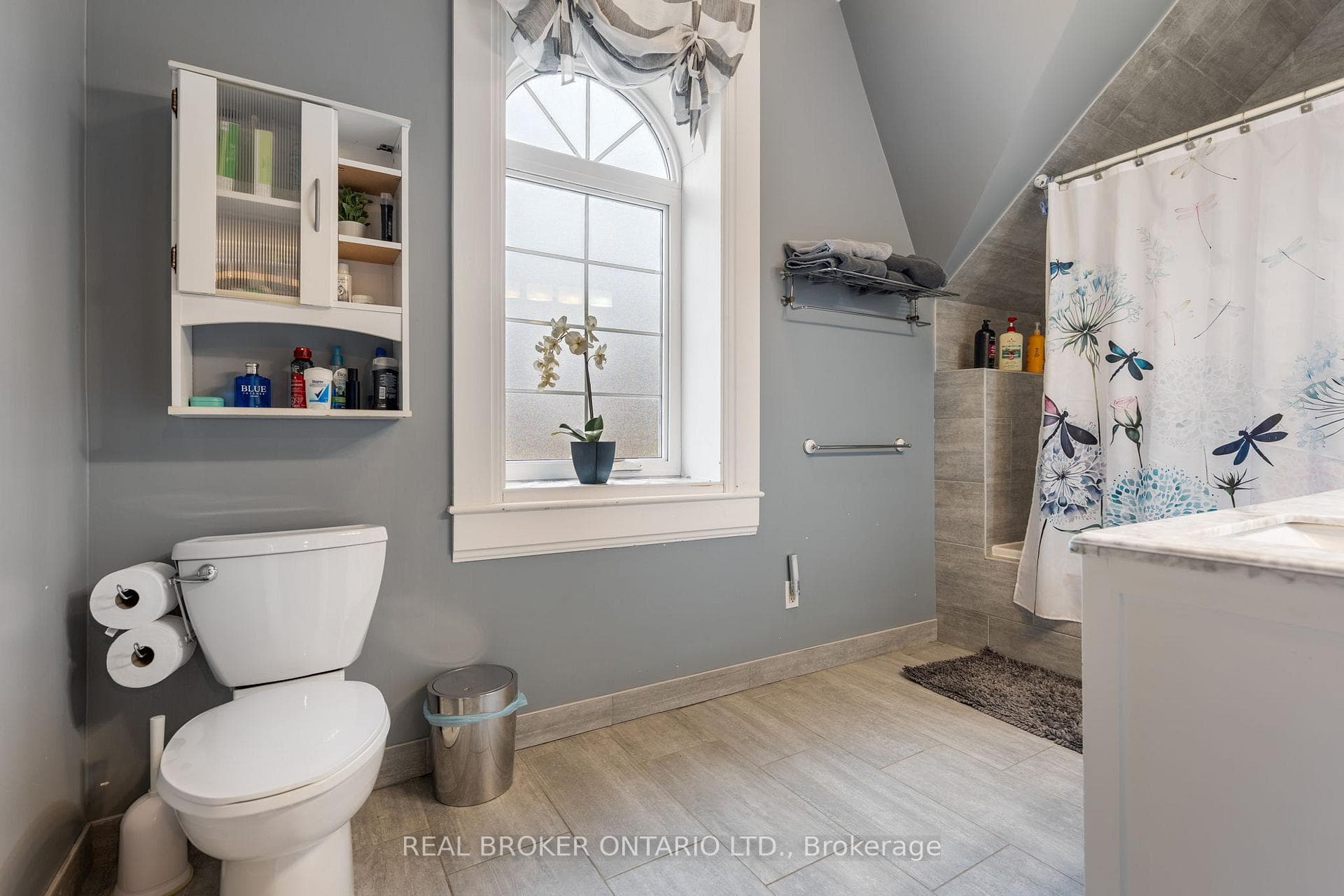 812412 Baseline Road photo 21