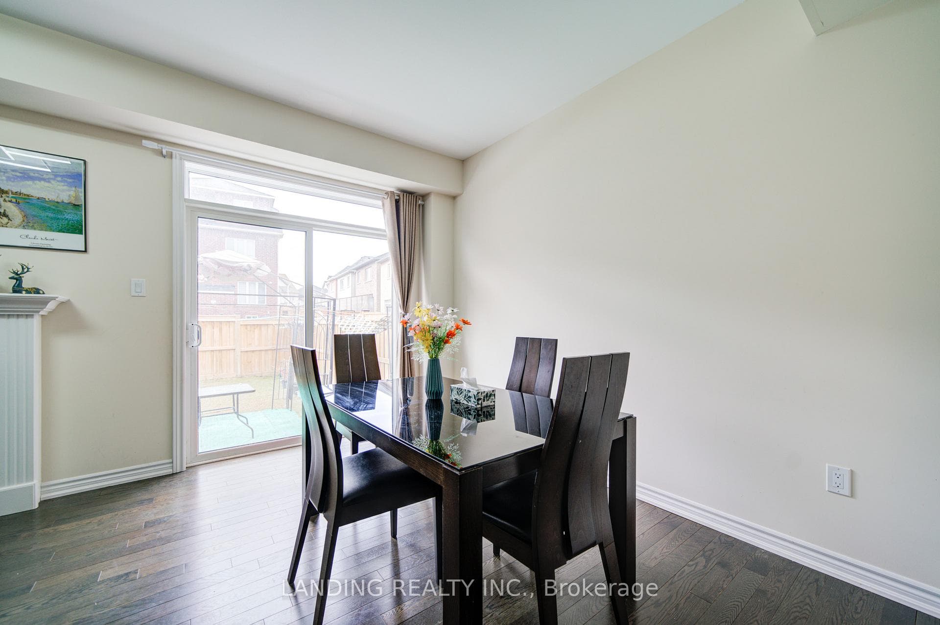 2084 Duberry Drive photo 16
